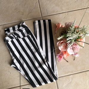 Black & white striped jeggings